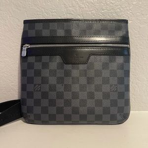 Louis Vuitton Damier Graphite